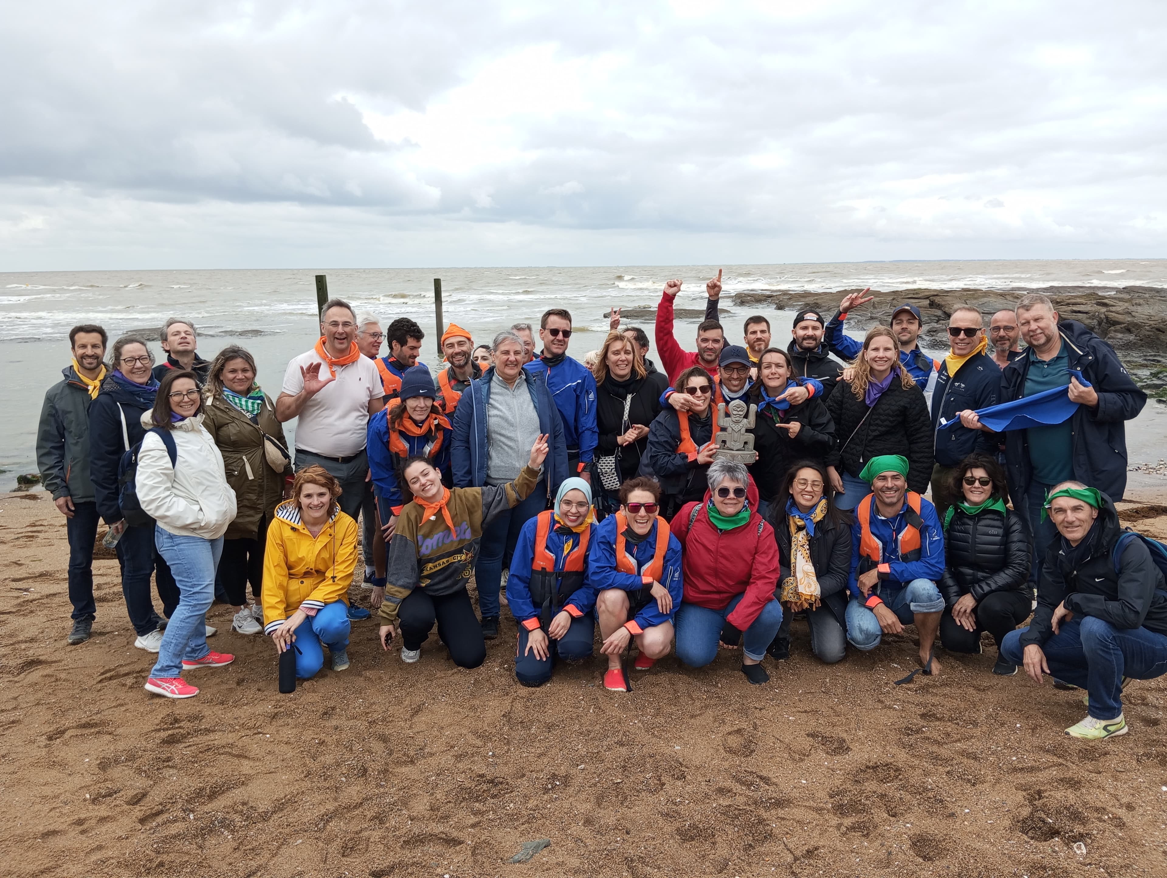 Team building entreprise sur la plage - Activités outdoor et séminaires en bord de mer avec Smile Factory